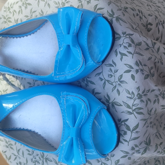 Heels size 11.5 - Picture 4 of 9